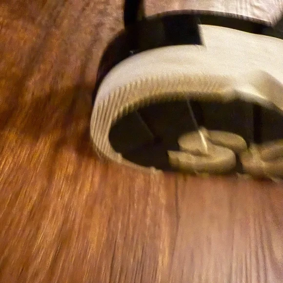 Sorel Black and White Sporty Sandals with Chunky Sole - Picture 5 of 7